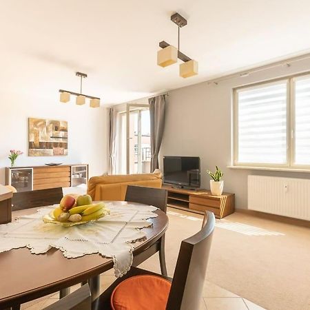 Apartment In The Heart Of Gdansk Exterior photo